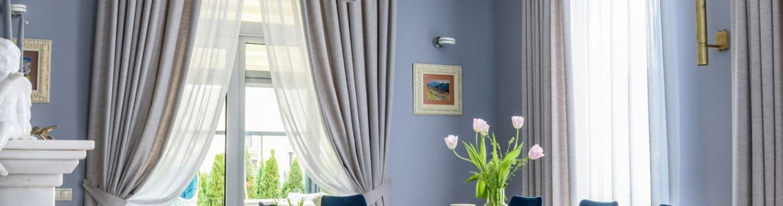 What are curtains and how to use them in interior decoration
