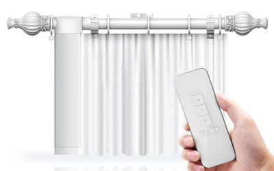 Curtains with automatic control in a 