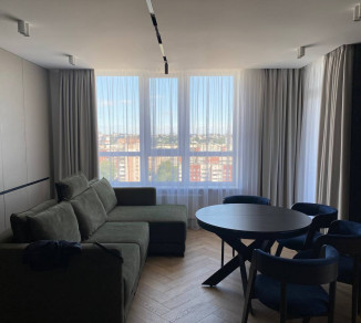 Curtains for the living room are straight 20202183
