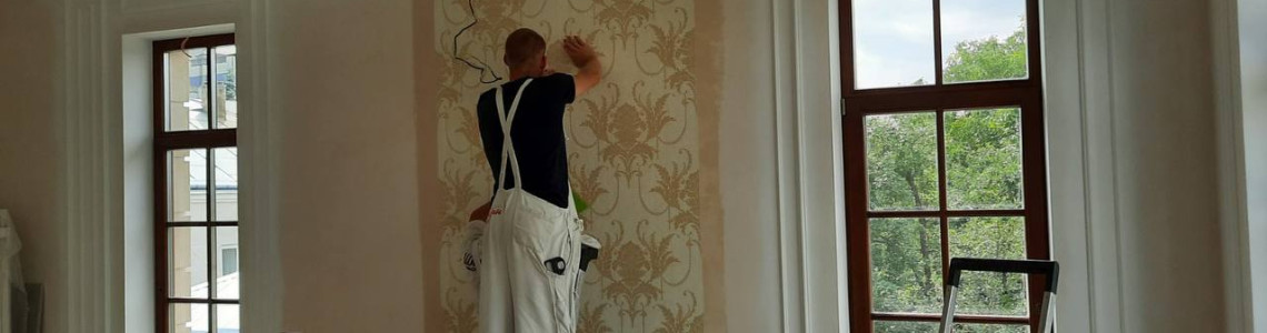 Measurements and pasting of wallpaper