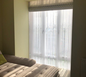 Tulle in the bedroom 20202138