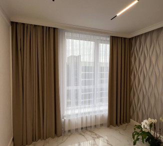 Straight curtains for apartment 20202337