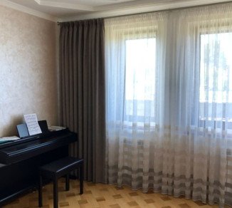 Tulle in the living room with stripes 20202134
