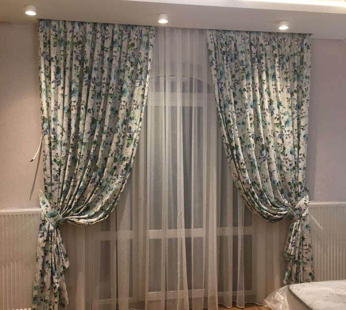 Provence curtains in the bedroom 20202101