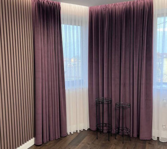 Velvet curtains on the bay window 20202193