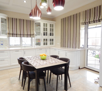 Roman curtains in the kitchen 20202004
