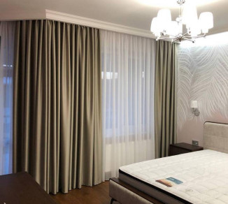 Straight curtains in the bedroom 20202199