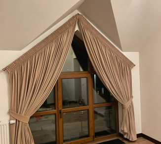 Curtains for triangular windows 20202021