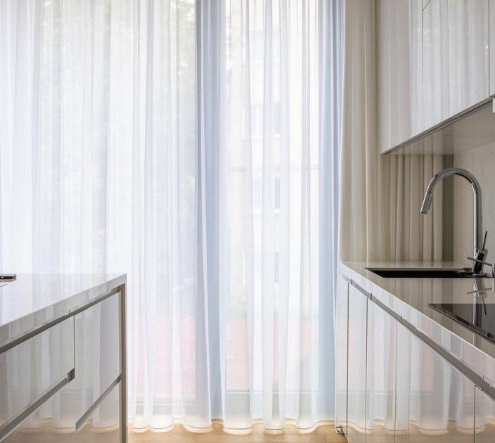 Tulle for the kitchen 20202154