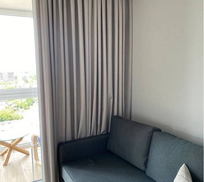 Curtain for the living room on panoramic windows 20202216