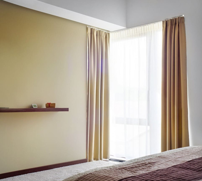 Curtains for the bedroom 20202169