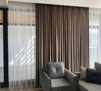 Direct curtains on the panoramic window 20202193