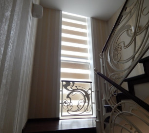 Curtains day and night in the corridor 20203118