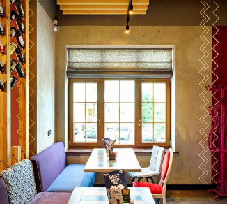 Roman curtain in the cafe 20202161
