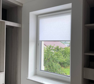 Window blinds 20202318