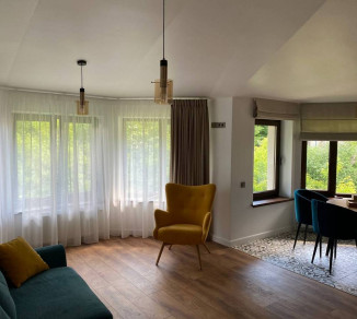 Curtains for bay windows 20202187