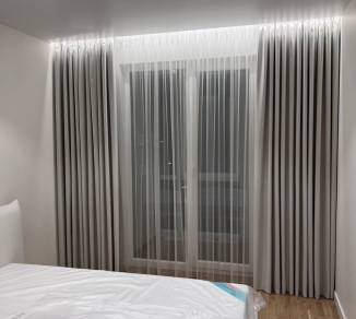 Direct curtains on the ceiling cornice 20202207