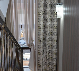 Curtains for the staircase 20203120