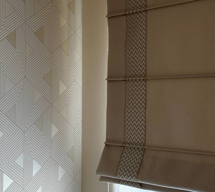 Double Roman blind with decorative edging 20220021
