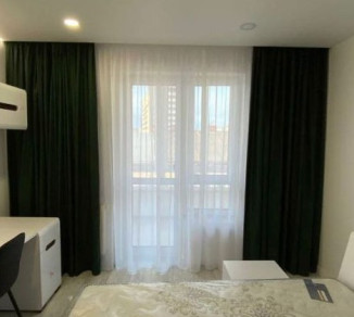 Straight emerald curtains 20202220