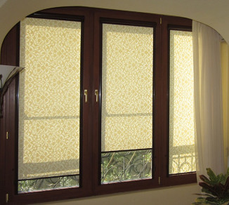 Roller blinds with lower decoration 20202149