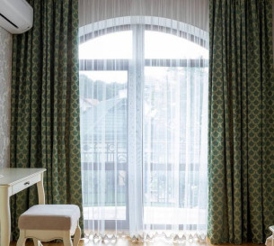 Blackout curtains for a townhouse 20202190