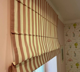 Striped Roman blind for children's room 20202283