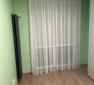 Blinds and tulle for a panoramic window 20220020