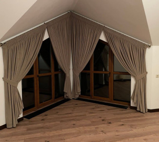 Curtains on hooks on beveled windows 20202022
