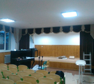 Curtains for the stage 20203137