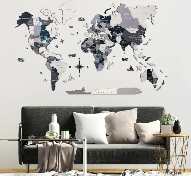 Мапа світу з дерева.